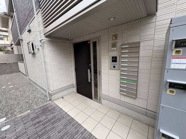 マルベリー甲南山手のエントランス