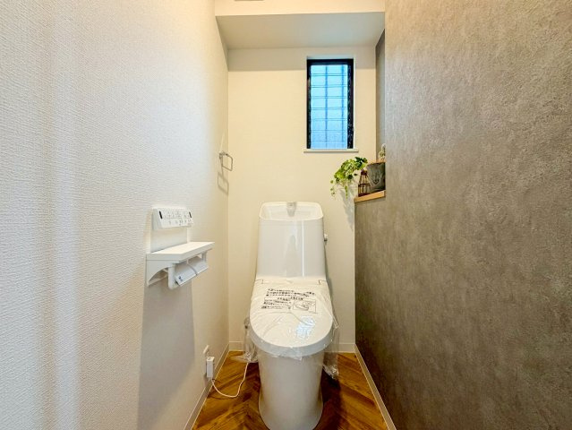 青葉区新石川3丁目戸建のトイレ|落ち着いたトイレです