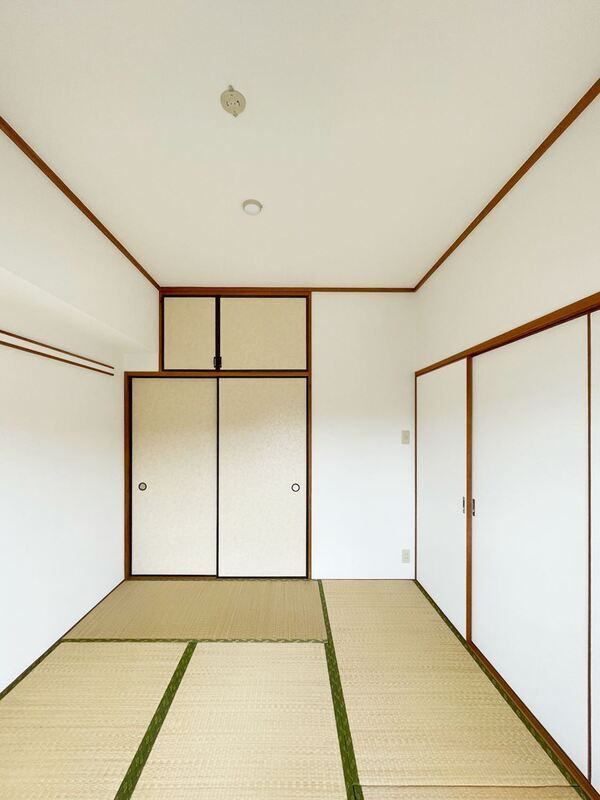 OAK　VILLA野多目の和室|【子育て世帯へ】洋室はクローゼット、物入、和室は広々押入収納が豊富です。♪