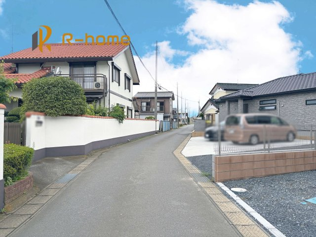 第1常総市収納谷　新築戸建て　2号棟の前面道路含む現地写真|堂々！建物完成♪実際のお部屋をご見学可能です♪
ご見学が一番の資料！お気軽にお問い合わせ下さい♪
