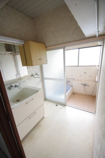 【脱衣所】 | 【仲介手数料無料！！】多摩市桜ケ丘4丁目　中古戸建て　4480万円