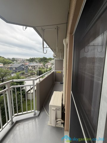 秦野マンションＢ棟のバルコニー
