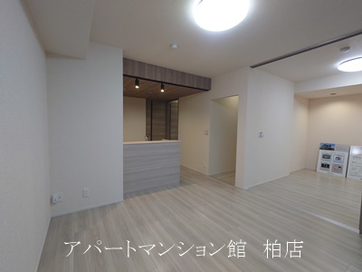 アミティエYの居間・リビング