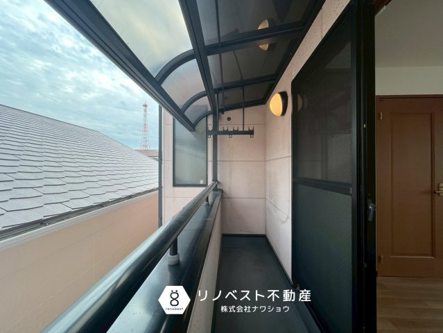 東大阪市末広町のバルコニー|【リノベスト不動産】弊社は近鉄大阪線・奈良線『布施』駅から徒歩2分の場所にございます♪
