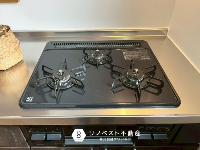 東大阪市末広町のキッチン|【リノベスト不動産】土日祝も営業中！HPより来店予約も可能です◎

