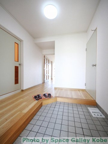 ドエルアズマの玄関|※同物件の別のお部屋の写真です※