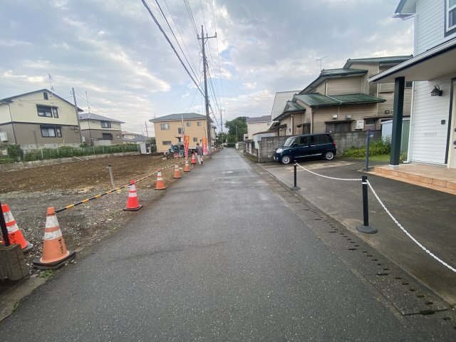 【LIGARE】宇都宮市石井町 第6期 全3棟の前面道路含む現地写真|〇只今建築中〇
スーパーやコンビニなど、毎日の生活に欠かせない利便施設を今から現地で確認されることをおススメします。
もちろん弊社営業がご案内する事も可能です！
※2026年6月撮影