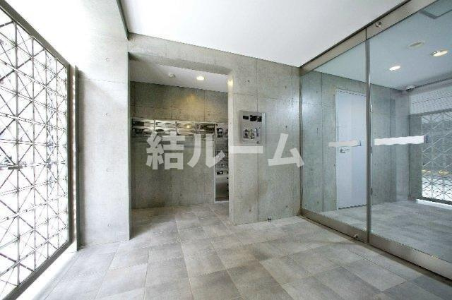 豊島区池袋２丁目の賃貸マンションのエントランス