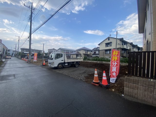 【LIGARE】宇都宮市石井町 第6期 全3棟の前面道路含む現地写真|〇只今建築中〇
全3棟それぞれ個性あふれる内装カラー＆間取りをご用意しております♪
今なら生活スタイルや自分好みに合った建物をお選びいただけます☆
※2026年6月撮影