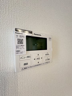 【設備】 | クライン古河市雷電町第2期　 | 同社施工例※クロスや建具その他仕様が異なる場合がございますオートバス機能はボタン一つで設定した温度・湯量のお湯張りが自動でできます。