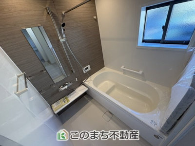 【浴室】 | クライン古河市雷電町第2期　 | お風呂は足を伸ばしてゆったり入浴できる1坪タイプ☆