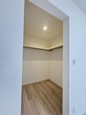 【収納】 | クライン古河市雷電町第2期　 | 同社施工例※クロスや建具その他仕様が異なる場合がございます　全室収納で室内をすっきりキレイに保てます☆