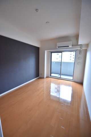 大阪市都島区都島南通２丁目の賃貸マンションの居間・リビング