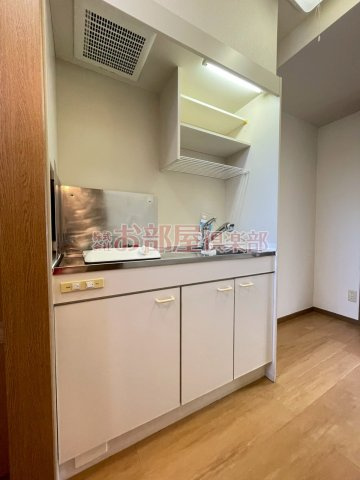ストーンヒルズCのキッチン|お料理しやすいキッチンです