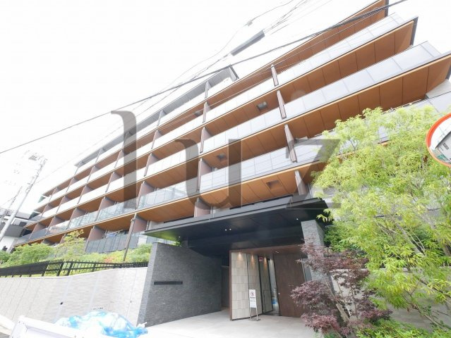 クレヴィア横浜沢渡の外観