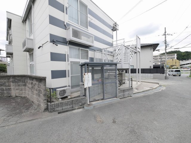 レオパレスＡｄｖａｎｃｅ富雄の周辺