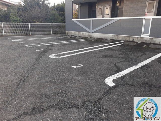 ルーチェ・デル・ソーレの駐車場
