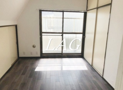 【居間・リビング】 | エスティドミール | 洋室のお部屋です。