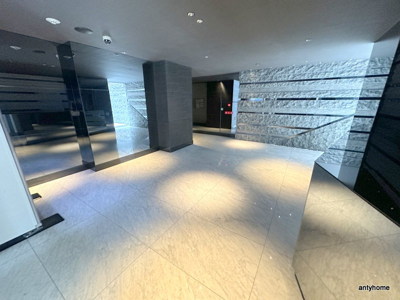 S-RESIDENCE難波Briller　仲介手数料無料のロビー