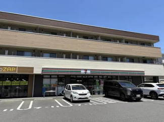  | セブンイレブン横浜戸…まで330m 