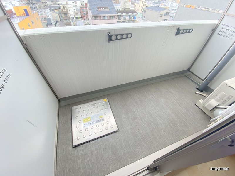 ライブカーサ上新庄　仲介手数料無料のバルコニー