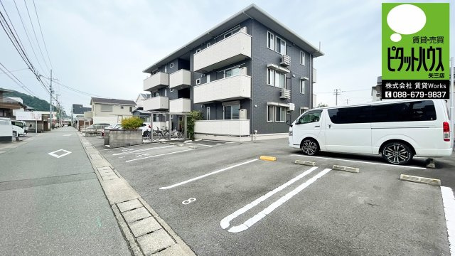 フィオーレ南二軒屋