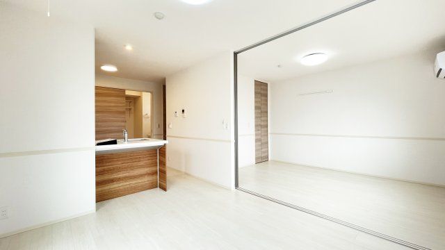 フィオーレ南二軒屋の居間・リビング