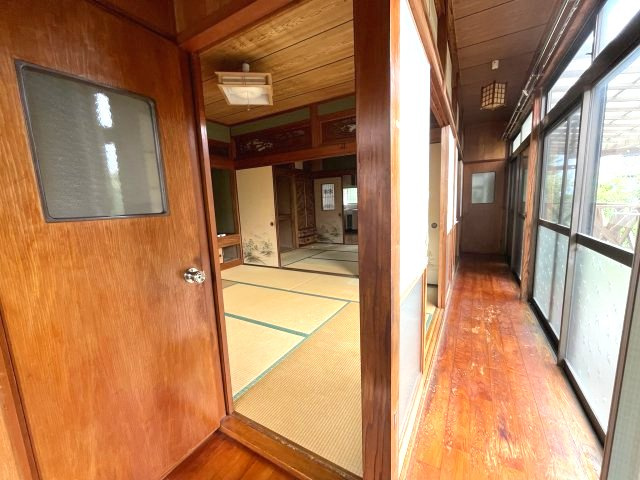 志布志市志布志町1丁目　コンパクトな間取りの一戸建て住宅です！の玄関
