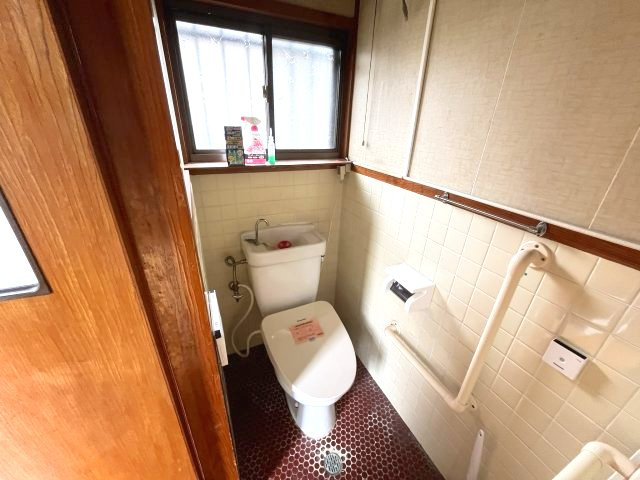 志布志市志布志町1丁目　コンパクトな間取りの一戸建て住宅です！のトイレ