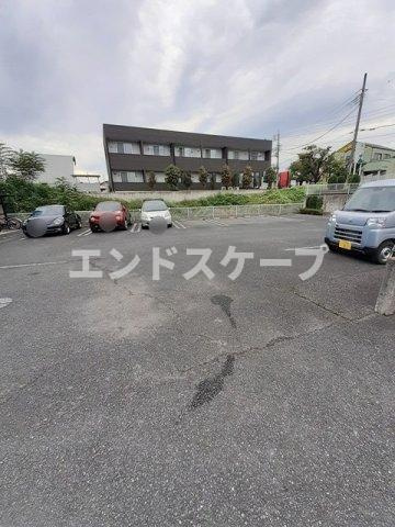 ソルセリエンテＢの駐車場|高崎、前橋のお部屋探しはエンドスケープまで！お客様の理想お聞かせ下さい♪