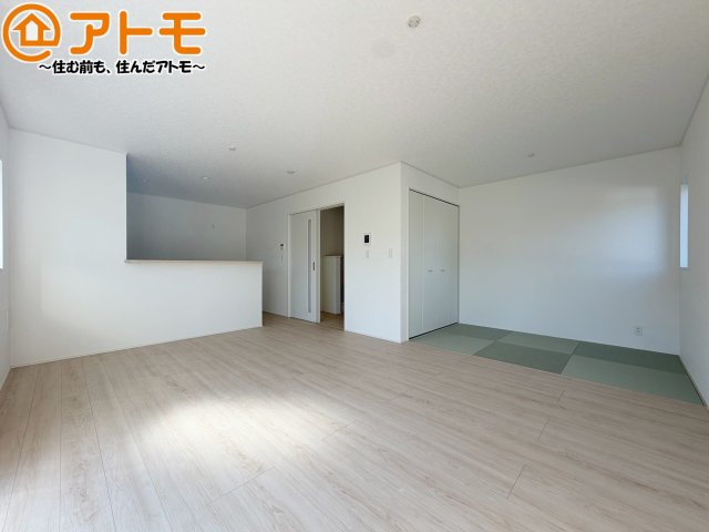 【居間・リビング】 | 清水区北矢部町第6　新築戸建　1号棟 | 家族団らんのイメージは、リビングを思い浮かべませんか？リビングこそ広々としたお部屋が良いですね♪