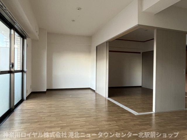 【居間・リビング】