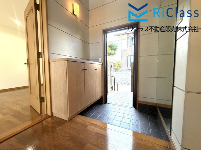 中古戸建　神戸市須磨区友が丘7丁目の玄関|シューズボックスがございます
