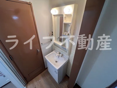 第2千寿ハイツの独立洗面台