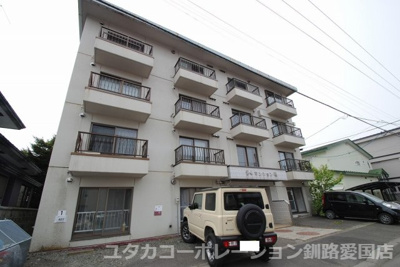 【外観】 | 富士マンション暁　401号室 | 角地で遮る物も無いので、風通し良好です。