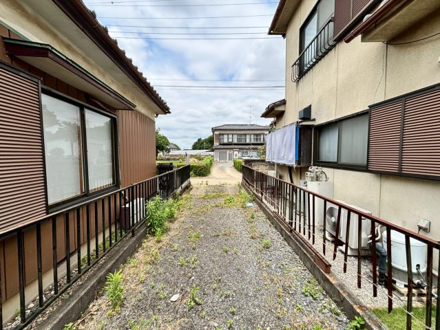 古河市駒羽根中古戸建の駐車場