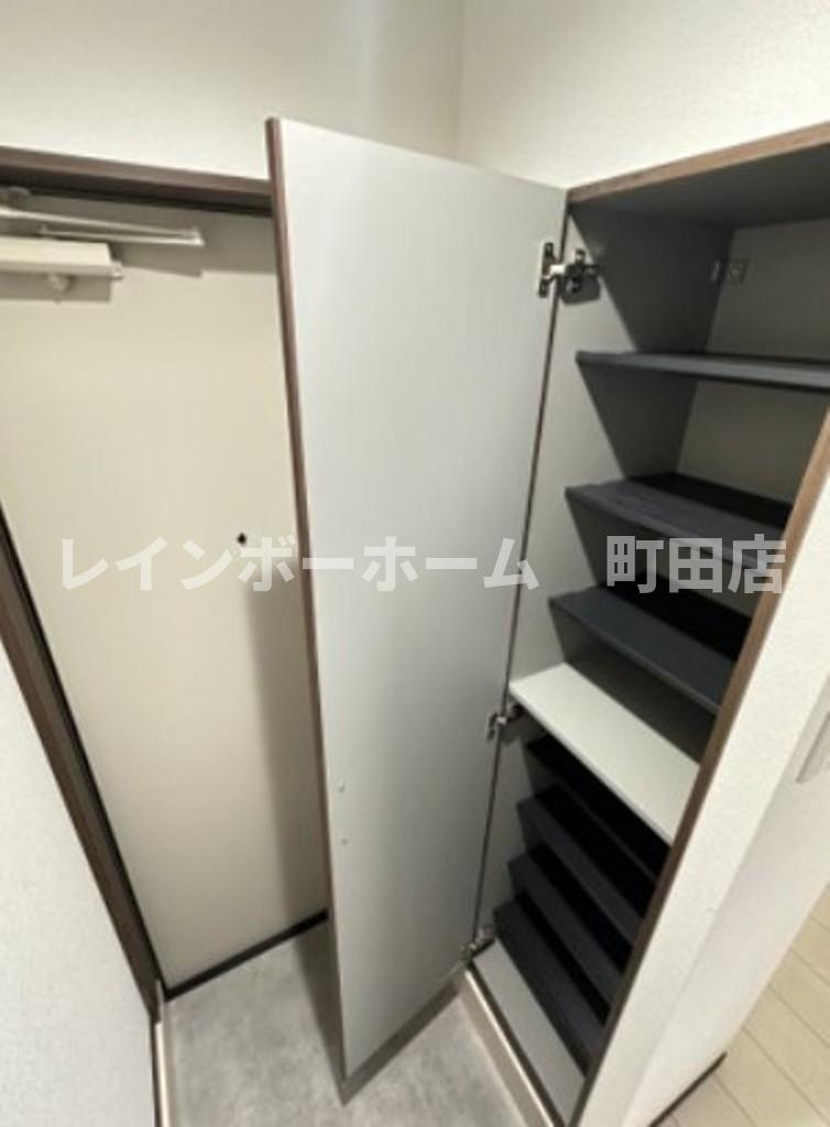 フォレストテラス鶴間EAST※初期費用分割後払いサービス利用可能物件の玄関|同施工会社参考写真