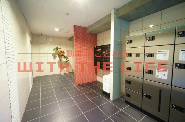 J-PLACE（ジェイプレイス）東町【キャッシュバック対象物件】のロビー|毎日通るロビーはこのようになっています