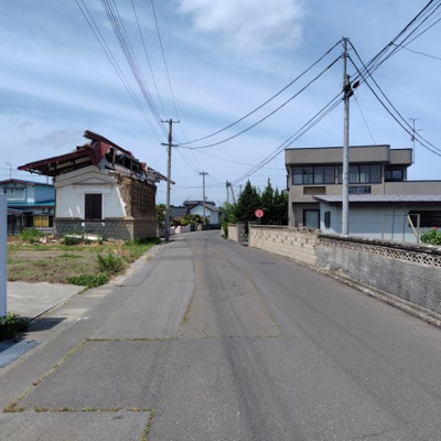 【前面道路含む現地写真】 | 黒石市大字浅瀬石字清川・土地物件