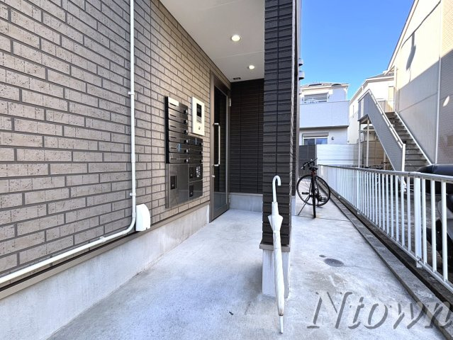 【エントランス】 | Patina岩塚(パティーナイワツカ) | 毎日通るエントランスはこのようになっています
