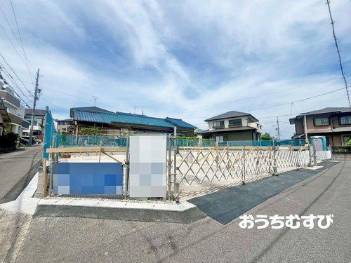 尾張旭市印場元町北山1期(全３棟)の前面道路含む現地写真