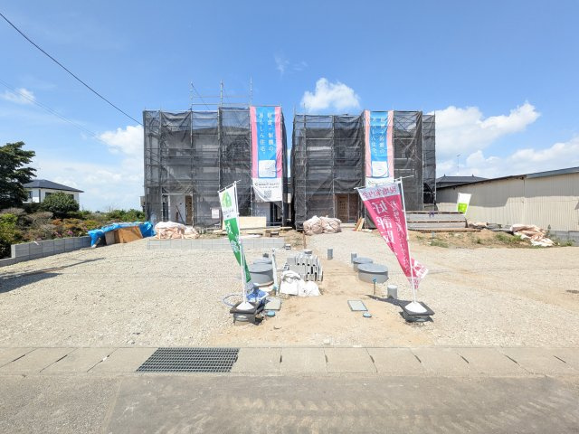 常総市若宮戸　第2　新築戸建て　2号棟の前面道路含む現地写真|写真だけでは伝わらない快適さを、ぜひ現地で体感しませんか？
即日見学可能です！平日のご案内も可能です♪
お気軽にお問合せまたはお電話ください！
0297-86-8370まで【リアライズ不動産】