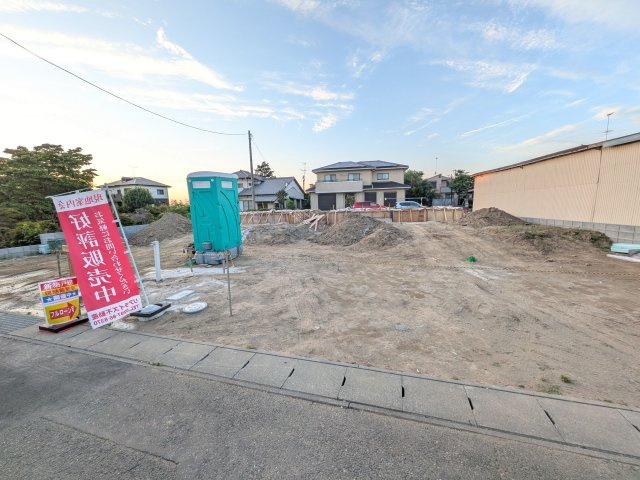 常総市若宮戸　第2　新築戸建て　2号棟の外観|【月々4万円台〜】
写真だけでは伝わらない快適さを、ぜひ現地で体感しませんか？
即日見学可能です！平日のご案内も可能です♪
お気軽にお問合せください！