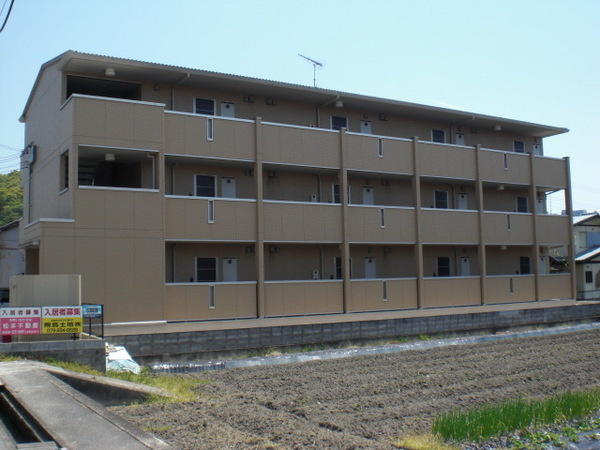 フェリア佐用岡