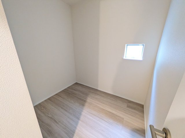 船橋市習志野台８丁目　B号棟の収納