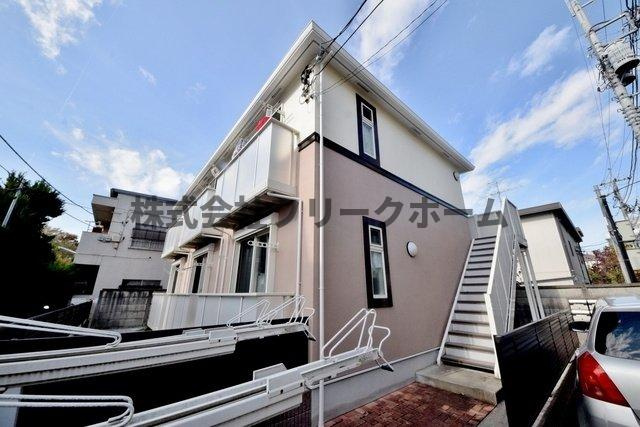 小金井市前原町３丁目のアパートの外観