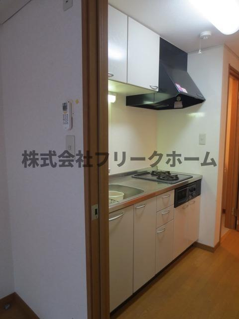 小金井市前原町３丁目のアパートのキッチン