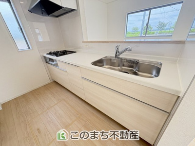 【キッチン】 | 常総市本石下第12　 | 人気の対面式キッチン☆料理をしながらご家族とコミュニケーションが取れます♪