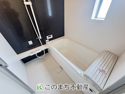【浴室】 | 常総市本石下第12　 | お風呂は足を伸ばしてゆったり入浴できる1坪タイプ☆