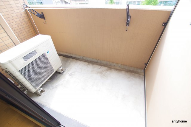 新梅田プライム　仲介手数料無料のバルコニー